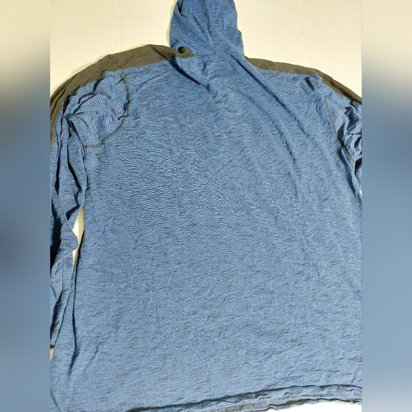 ⭐️3/$15 Modern Culture 4X Long Sleeve 100% Cotton Blue and Black Hooded Shirt - Picture 4 of 10